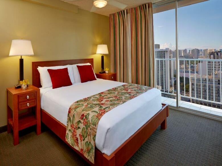 Hotel Aston Pacific Monarch