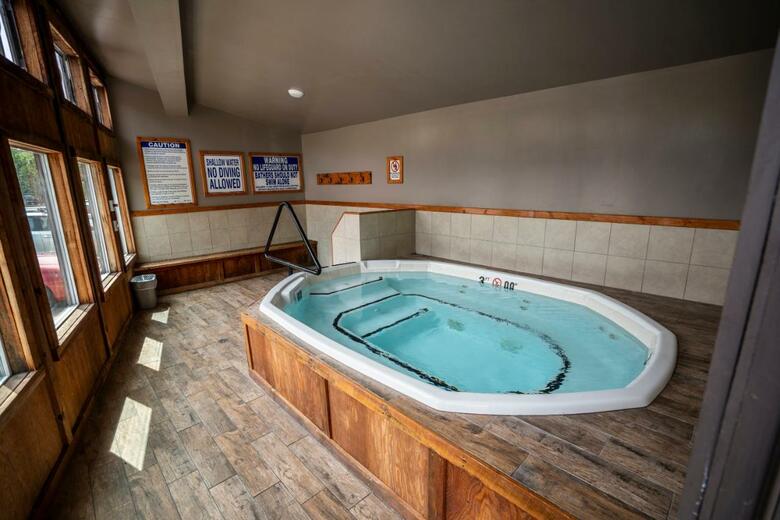 Hotel Redstone Inn