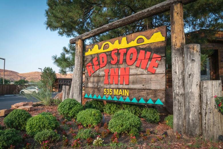 Hotel Redstone Inn