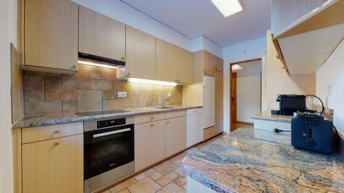 Apartment In Crans-montana For 7 Persons, Covered Parking