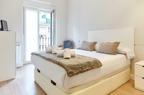 Miramon Apartment By Basquehomes