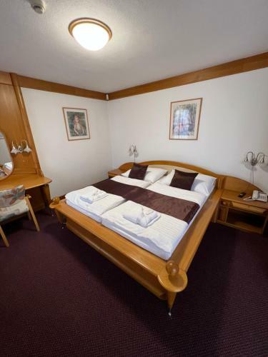 Yura Hotel ?eladn� - Wellness Zdarma