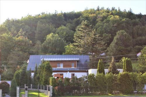 Hostal Vila Apalucha49 ?eladn� - 12 Osob