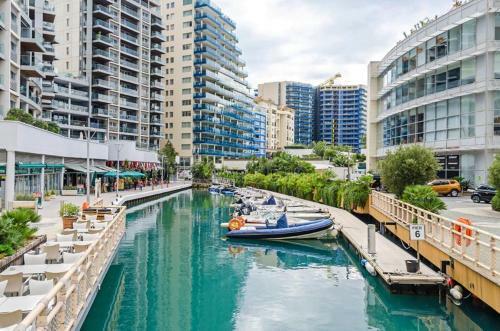 Luxury Ocean Spa Plaza Private Large 1 Bed Apartment