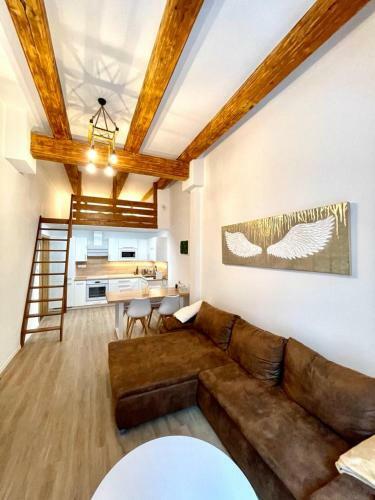 Angel Apartment ?ern� D?l