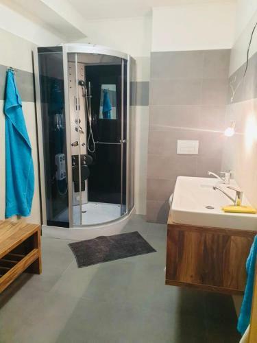 Woody Apartm�n ?ern� D?l