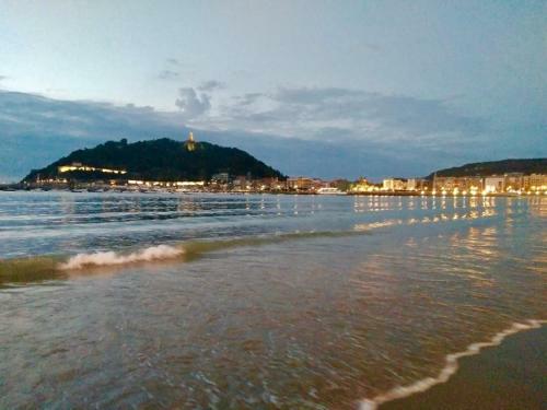Apartamento Berabera,parking Free,2wc,terraza,aire Acond,auto Checkin