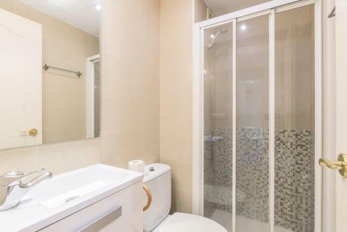 Apartamento Berabera,parking Free,2wc,terraza,aire Acond,auto Checkin