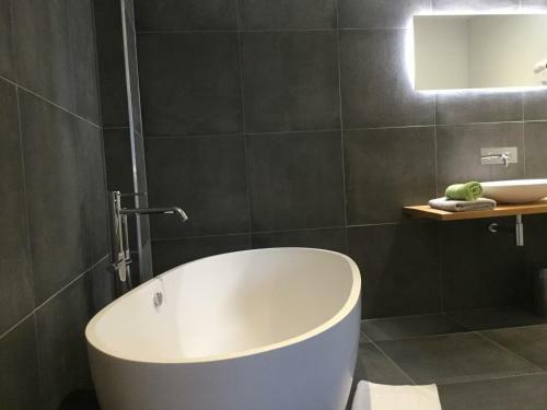 Hotel C�t� Cour