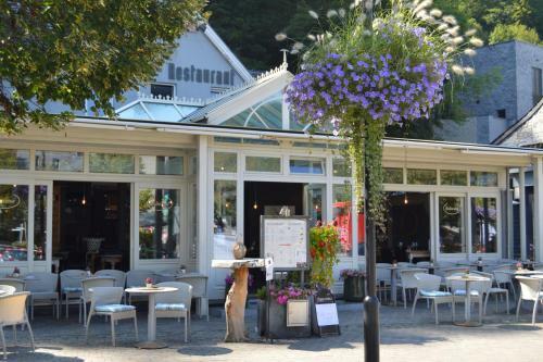 Hotel C�t� Cour