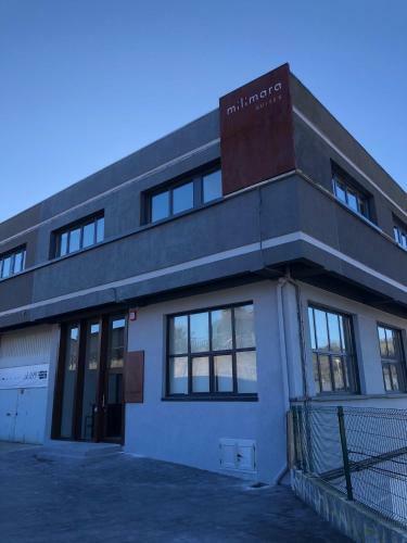 Hostal Milimara Suites