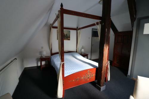 Hotel De Stadsboerderij/ Eetcaf� De Brabander