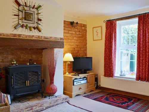 Hollyhocks Cottage