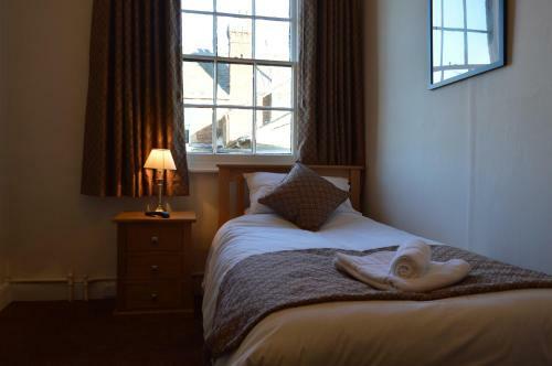 Posada The Crown Inn Hotel