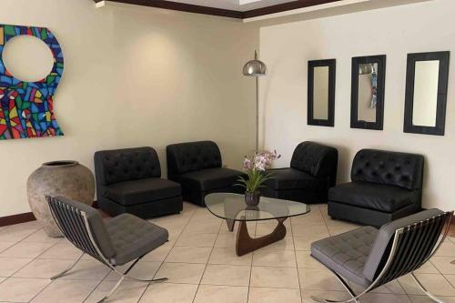 Apartamento Zona 10 Con Piscina