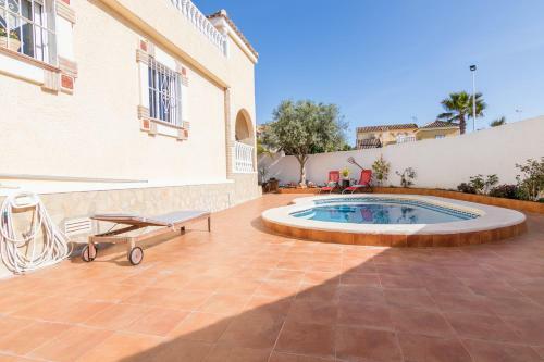 Family Villa With Private Pool