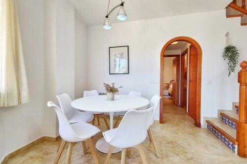 Apartamento Montefaro Spacious Townhouse - Beach & Pool