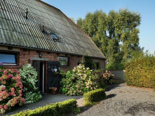 Agroturismo Spacious Farmhouse In Eede With Private Terrace