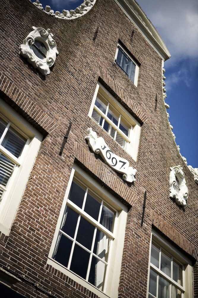 Suitehotel Posthoorn