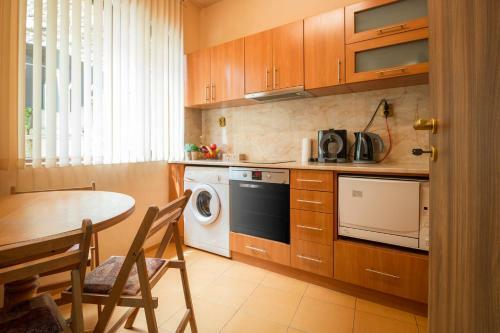 Apartamento The Rocky House - Central & Private 2bdr + Parking