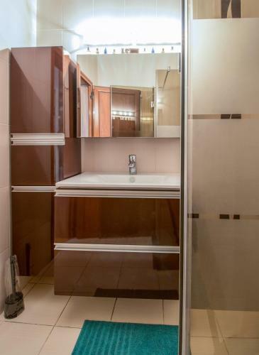Apartamento The Rocky House - Central & Private 2bdr + Parking