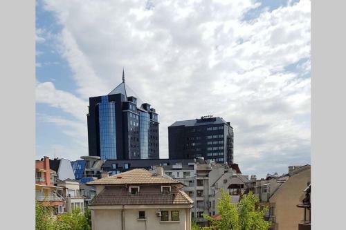 Apartamento Bright & Spacious 1 Bedroom Apt With Garage. Plovdiv