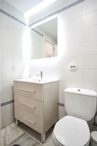 Apartamento Monsalves Courtyard By Valcambre
