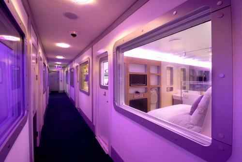 Yotelair Amsterdam Schiphol Transit Hotel