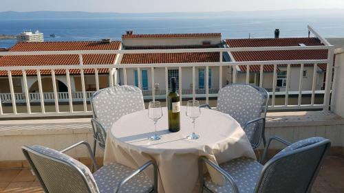 Sea View Apartment Elena