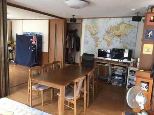 Hostal E.english Guest House