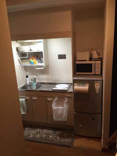 Hostal E.english Guest House