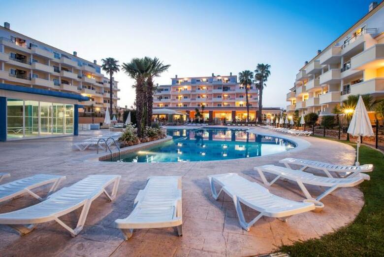 Aparthotel Vitor's Plaza