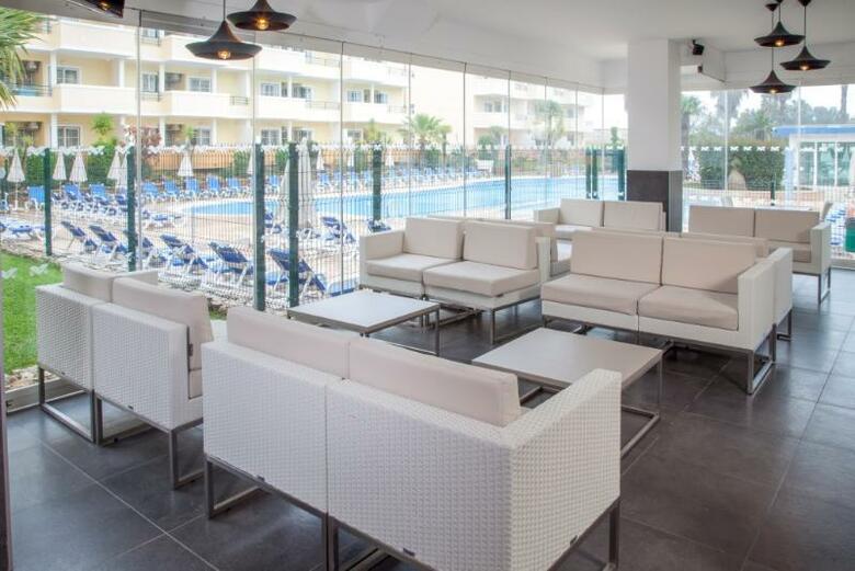 Aparthotel Vitor's Plaza