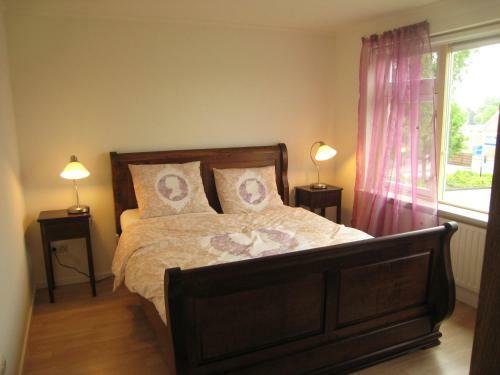 Luxurious Holiday Home In West-graftdijk With Private Garden