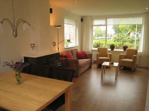 Luxurious Holiday Home In West-graftdijk With Private Garden