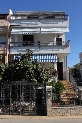 Apartments With Wifi Rovinj - 15084