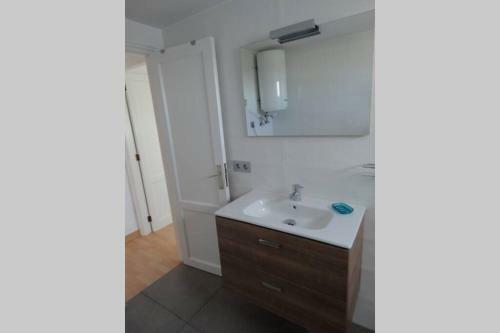 Bonito Apartamento Reformado, Al Lado Del Mar