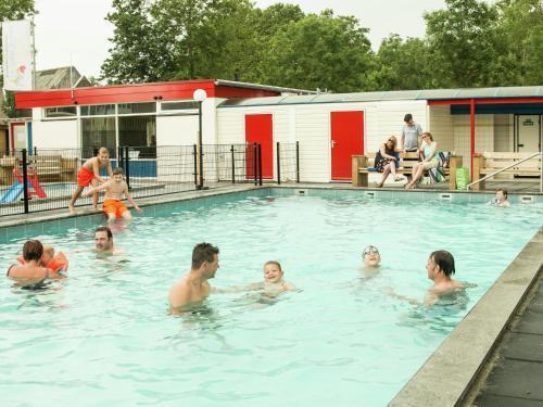 Chalet Recreatiepark de Friese Wadden2