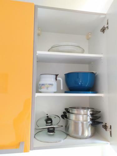 Helles Apartment Mit Balkon Am Gro�en Garten Nahe Stadtzentrum