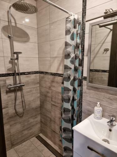 Hostal Noclegi 24/h Leszczynek