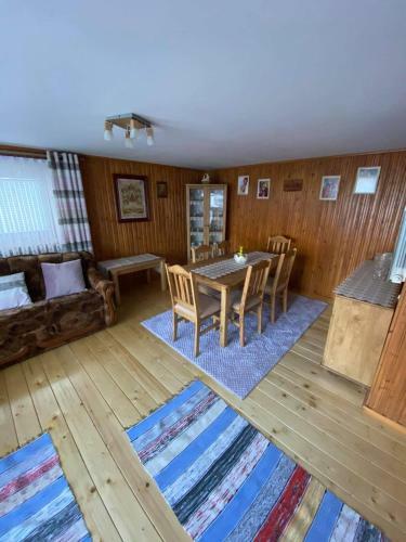 Villa Apartamenty U Basi