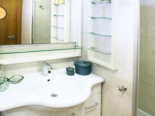 Apartamento Monk� - Amazing Sea Views, Comfortable & Pool O