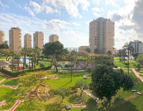Fully Furnished Luxury Apartment By The Beach.