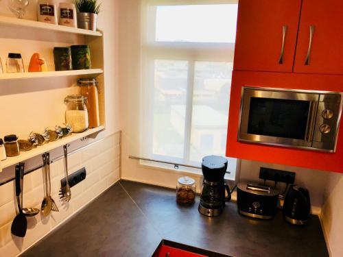 Fully Furnished Luxury Apartment By The Beach.