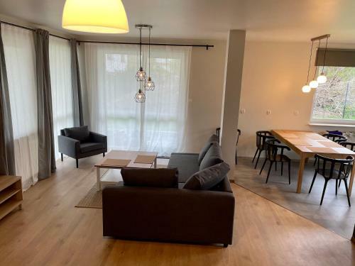 Komfortowe Apartamenty W Na??czowie