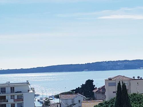 Apartamento Lovely Seaview Flat