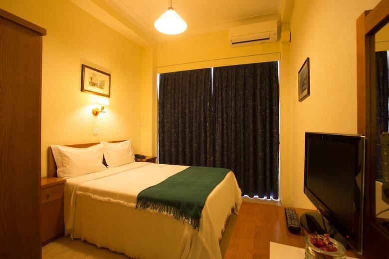 P�o De A��car Hotel