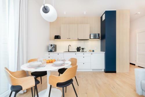 Seaview Apartment Nexo By Renters Prestige