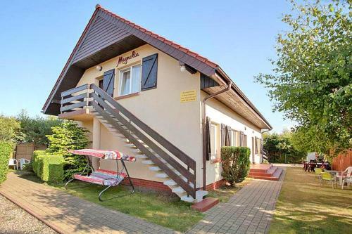 Apartment In Rowy With A Garden