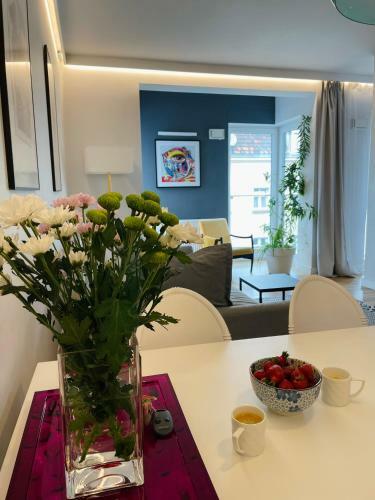 Apartamento Piper Zajezdnia White